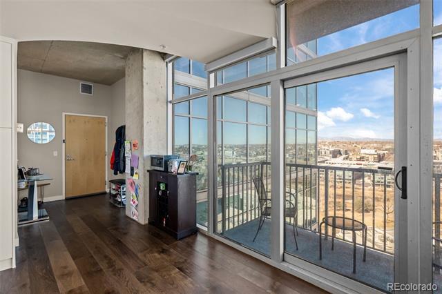 Building Photo - 1700 Bassett St