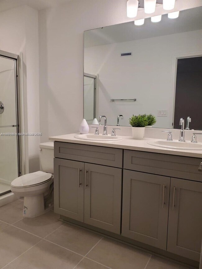 Foto del edificio - 3563 Davenport Creek Ct