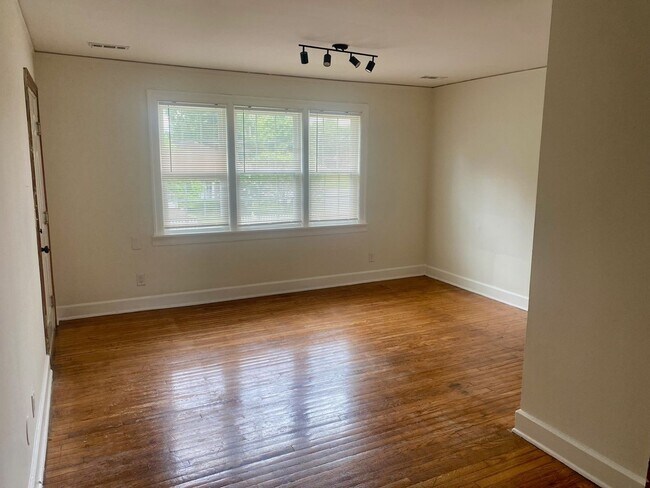 Foto del edificio - 903 E Lytle St