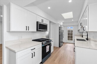 Building Photo - 6910 Eberhart St