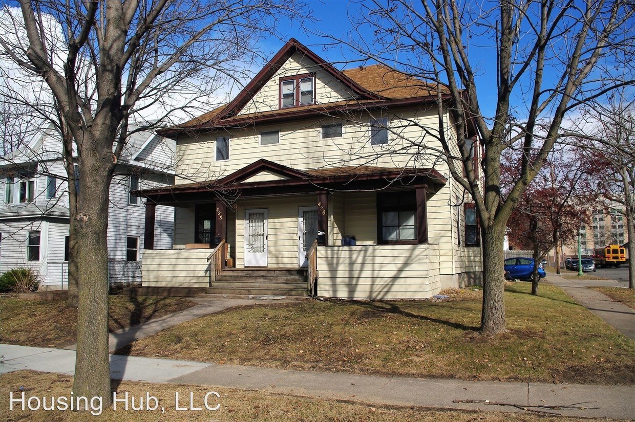 Primary Photo - 426 Wheeler St N