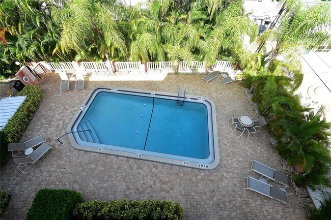 Foto del edificio - 131 Garfield Dr