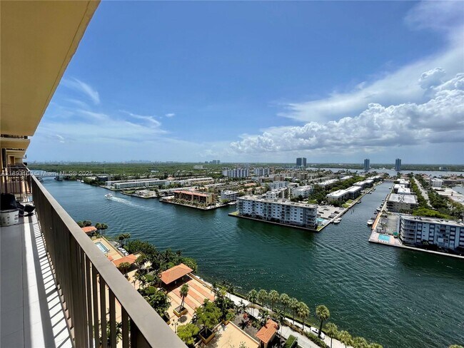 Foto del edificio - 290 174th St St