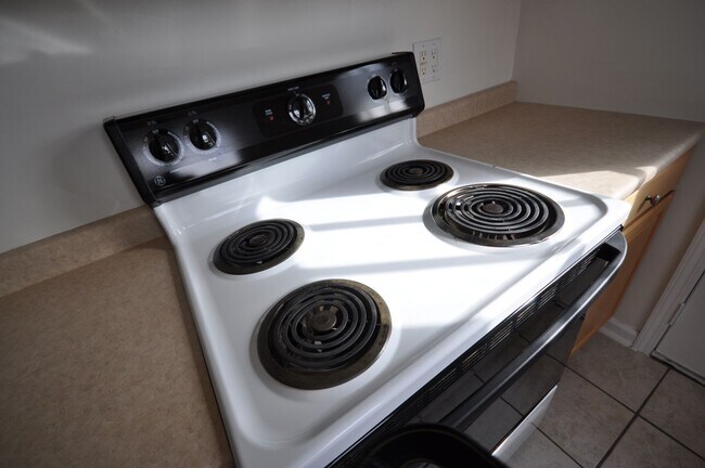 Foto del edificio - 707 Bagwell Ct