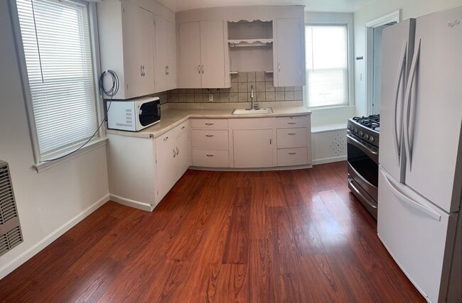 Kitchen - 328 H St