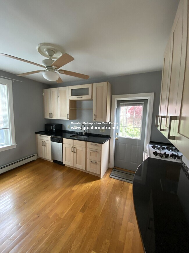 Foto del edificio - 532 E 4th St