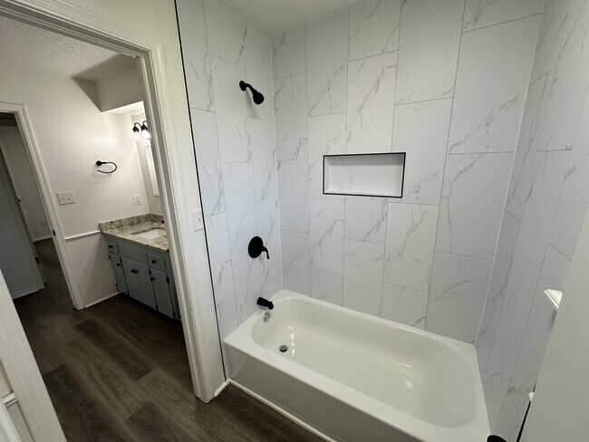 Foto del edificio - 1340 NW 106th St