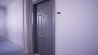 Building Photo - 2502 Leon St