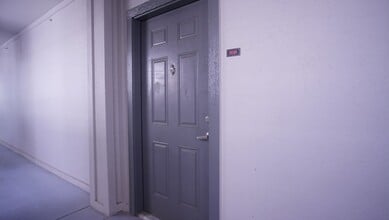Building Photo - 2502 Leon St