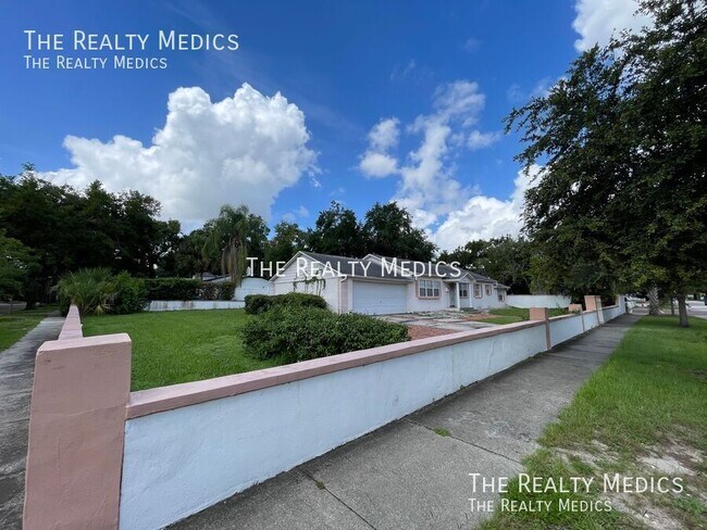 Foto del edificio - 1807 N Park Ave