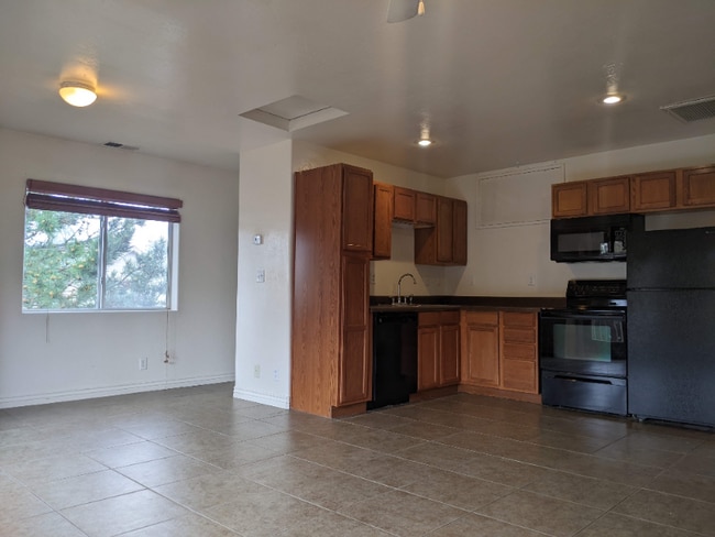 Building Photo - 1488 S Noelle Ln
