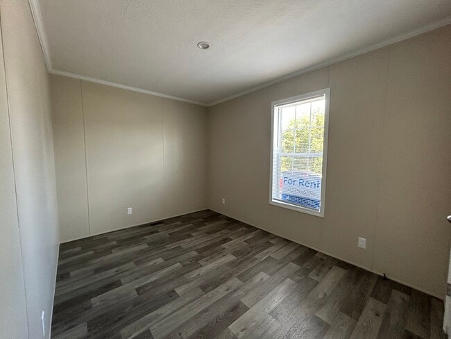 Foto del edificio - 11420 Oakgrove Dr