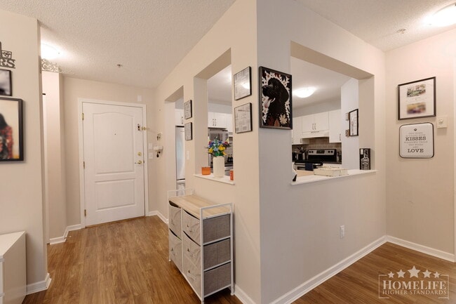 Building Photo - Spacious 2 Bedroom, 2 Bathroom Condo in Langley City