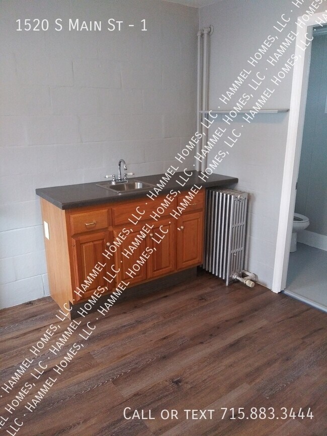 Foto del edificio - 1520 S Main St