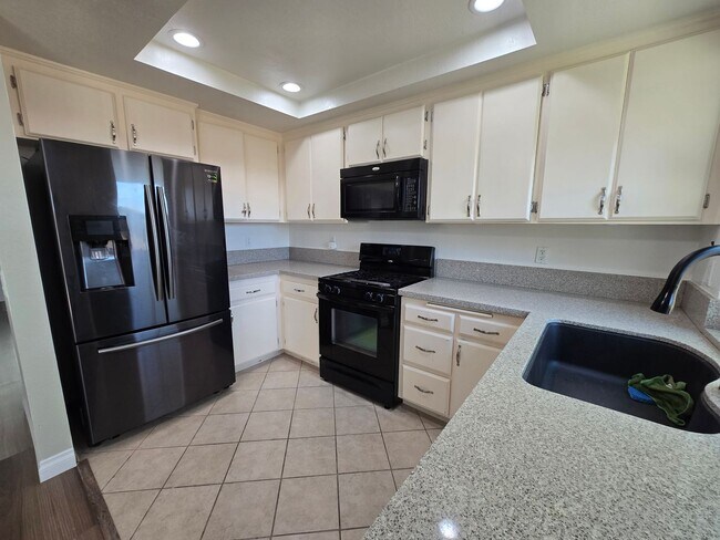 Foto del edificio - 2835 La Vida Dr