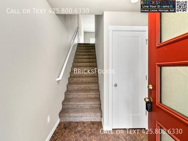 Building Photo - Beautiful Townhome For Rent in Olympia