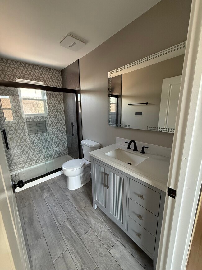 Foto del edificio - 5102 W Belden St