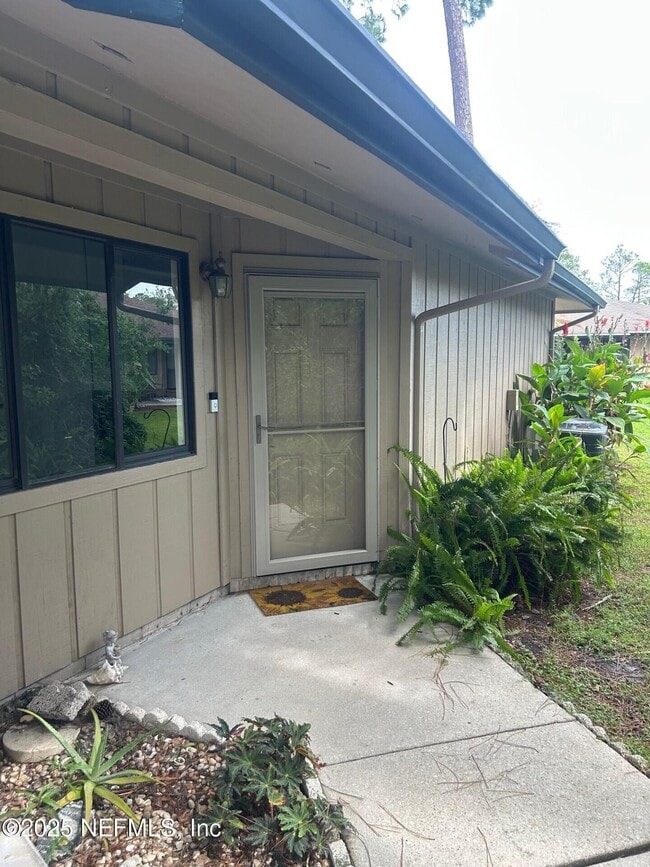 Building Photo - 9241 Arbolita Way