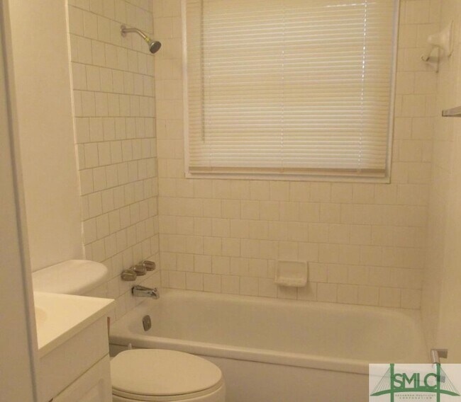 Foto del edificio - 1513 Cloverdale Dr