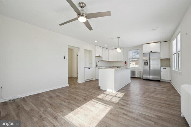 Foto del edificio - 912 Darby Rd