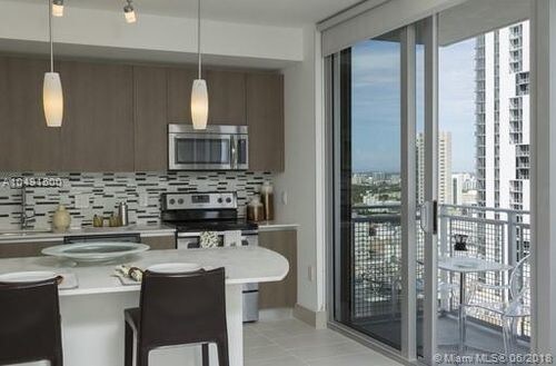 Foto del edificio - 201 SE 2nd Ave