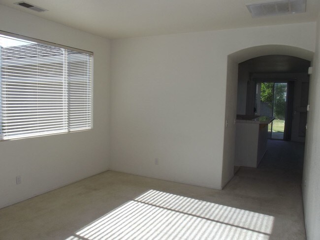 Building Photo - 9322 Bennoel Way