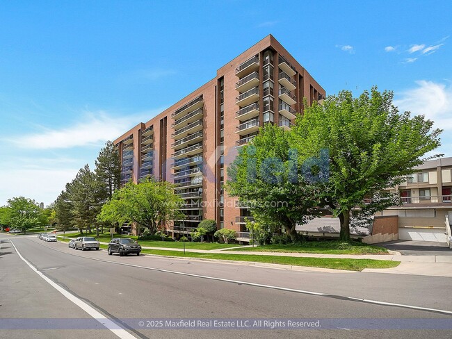 Building Photo - Salt Lake City - Near Downtown - 2BD - 2BT...
