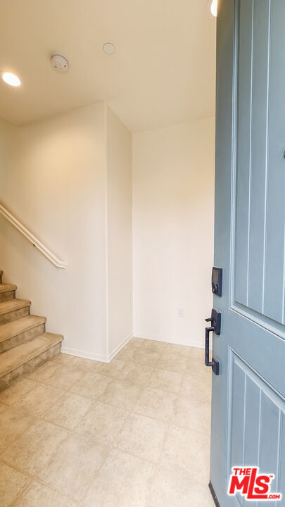 Foto del edificio - 835 Orchid Way