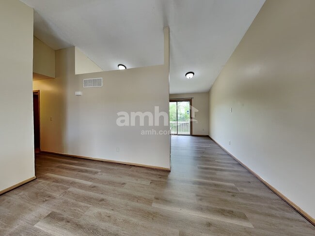 Foto del edificio - 3501 Rocky Rd