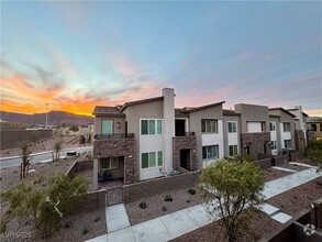 Building Photo - 337 Laurel Peak Dr