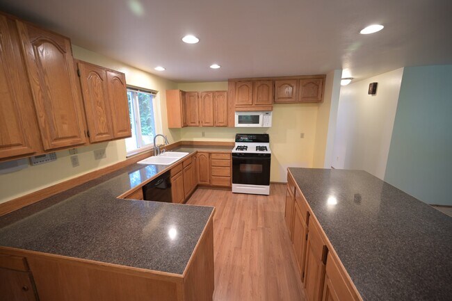 Foto del edificio - 2 bed 1 bath in Diamond Point, Sequim