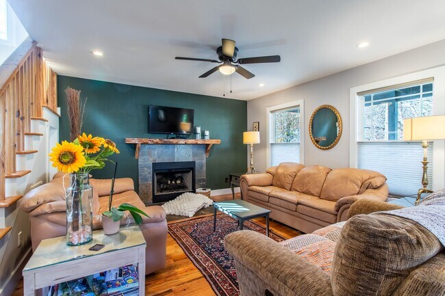 Foto del edificio - Fully Furnished