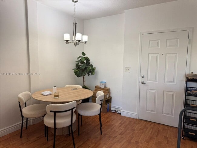 Foto del edificio - 11060 SW 196th St