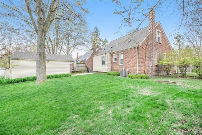 Building Photo - 1606 Red Run Dr