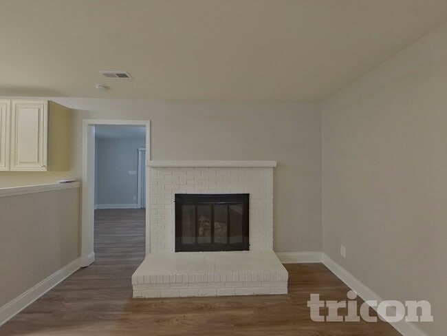 Foto del edificio - 8717 Timbercrest Cir