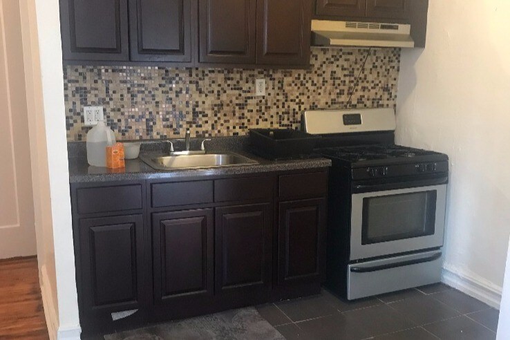 Foto principal - 330 E 22nd St