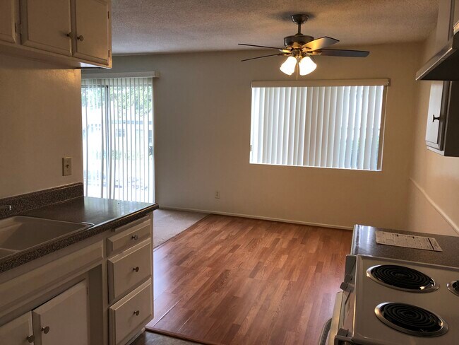 Building Photo - 700 Orange Grove Ave