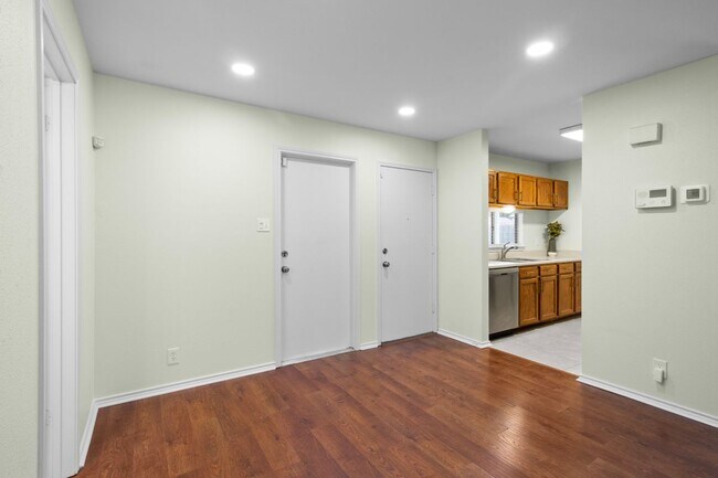 Building Photo - 13638 Princes Knoll