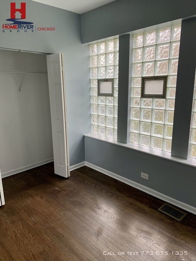 Foto del edificio - Modern Beauty Ready For Move-In!
