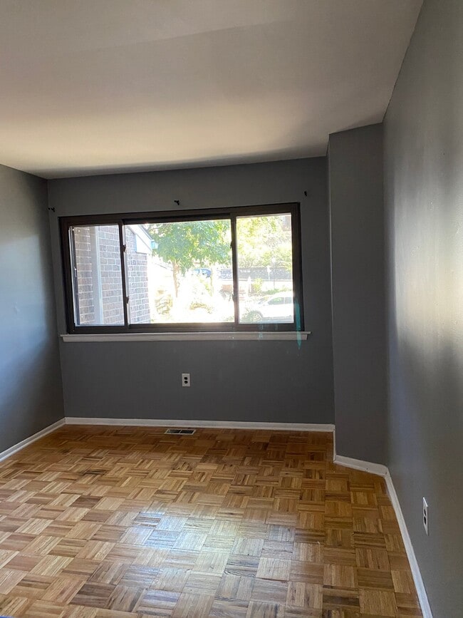 Building Photo - 2900 Monterey Ct