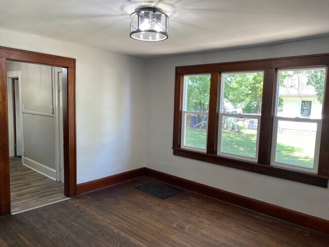 Building Photo - 2226 1st Ave