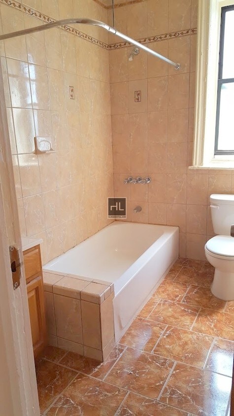 Foto del edificio - 361 Maple St