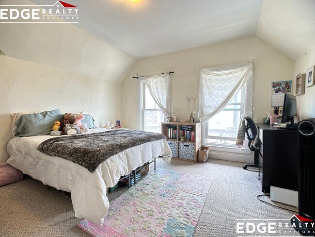 Building Photo - 15 Elko St