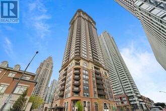 Building Photo - 385 Prince of Wales Dr