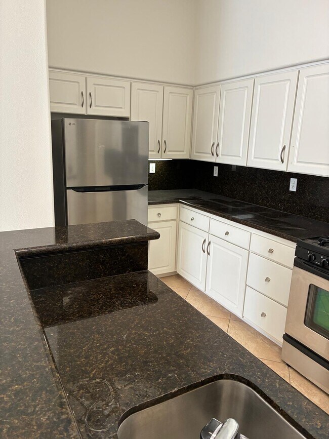 Foto del edificio - 12368 Carmel Country Rd