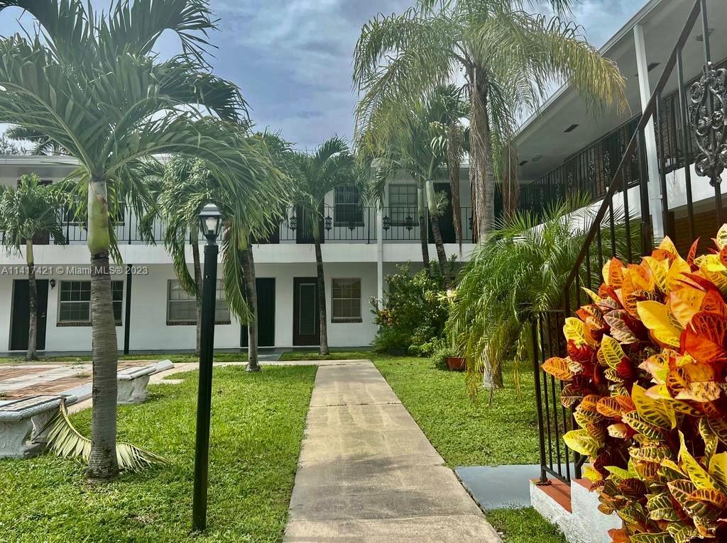 Primary Photo - 1050 Atlantic Shores Blvd