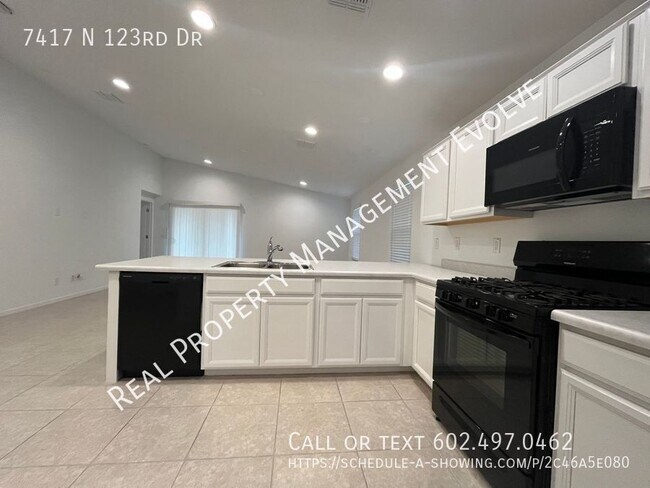 Foto del edificio - 7417 N 123rd Dr