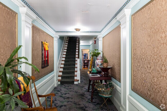 Lobby - Villa Nob Hill Guest Apartments