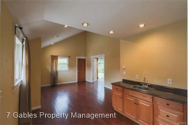 Building Photo - 4 br, 3 bath House - 363 S. Orange Street