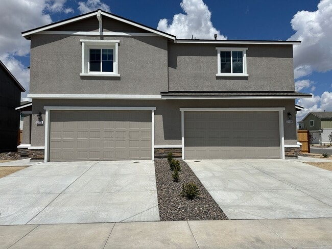 Building Photo - Beautiful new home